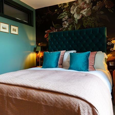 Red Lion Bed and Breakfast London Exteriör bild